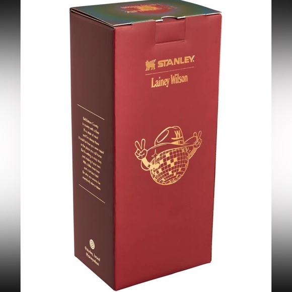 Stanley x Lainey collab - Picture 2 of 3